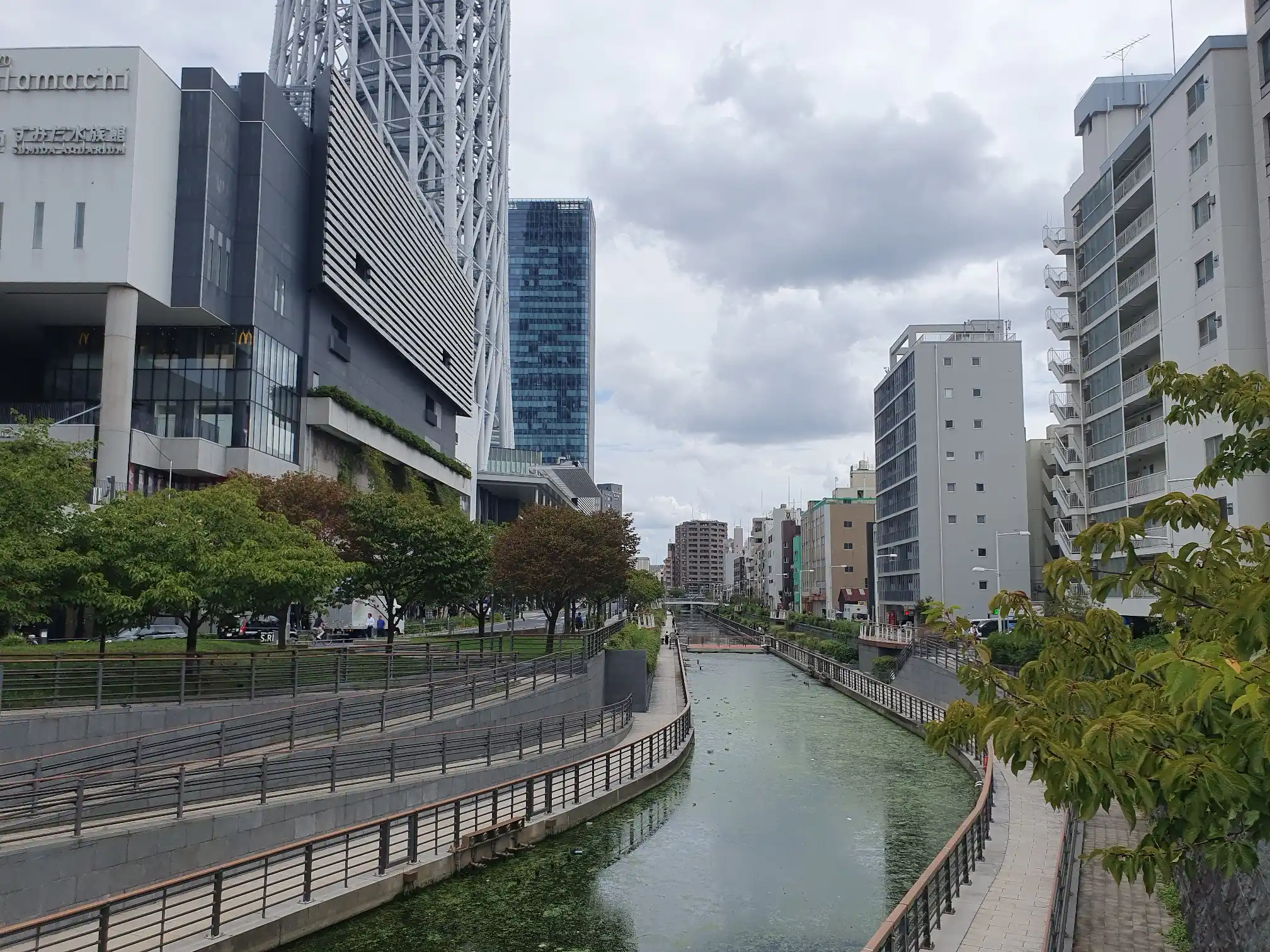 <img alt="" src="/user/pages/tecartmedia/japan/tokio/tokio---fußgängerzone/20250923_112237.webp?title" />