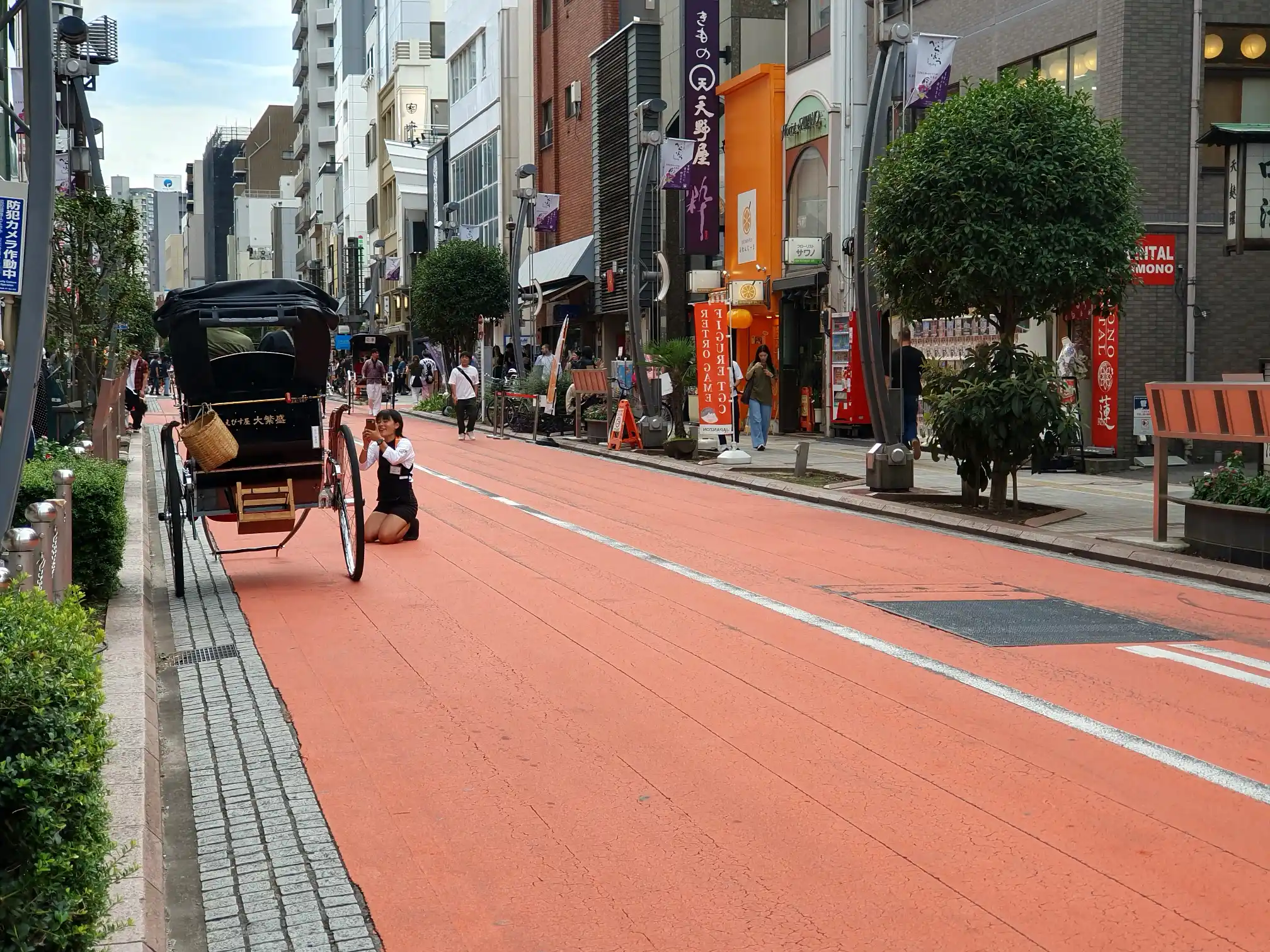 <img alt="" src="/user/pages/tecartmedia/japan/tokio/tokio---fußgängerzone/20250923_151749.webp?title" />