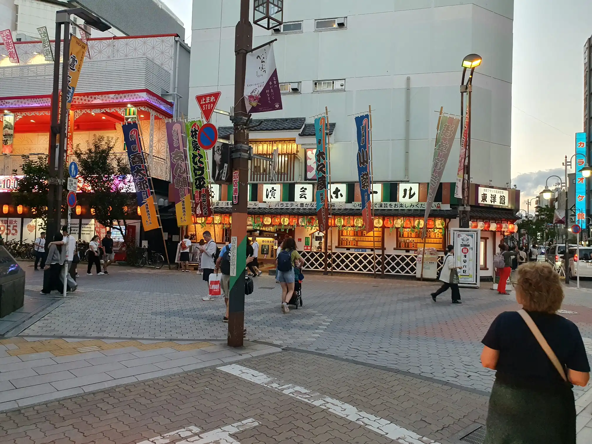 <img alt="" src="/user/pages/tecartmedia/japan/tokio/tokio---fußgängerzone/20250923_173456.webp?title" />